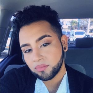 Meet your Posher, Alejandro